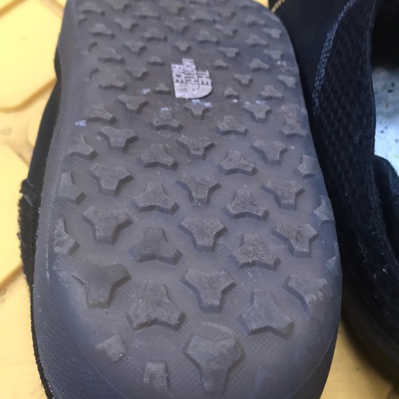 The North Face Black Slip-On Shoes w/ gum sole - Picture 3 of 6